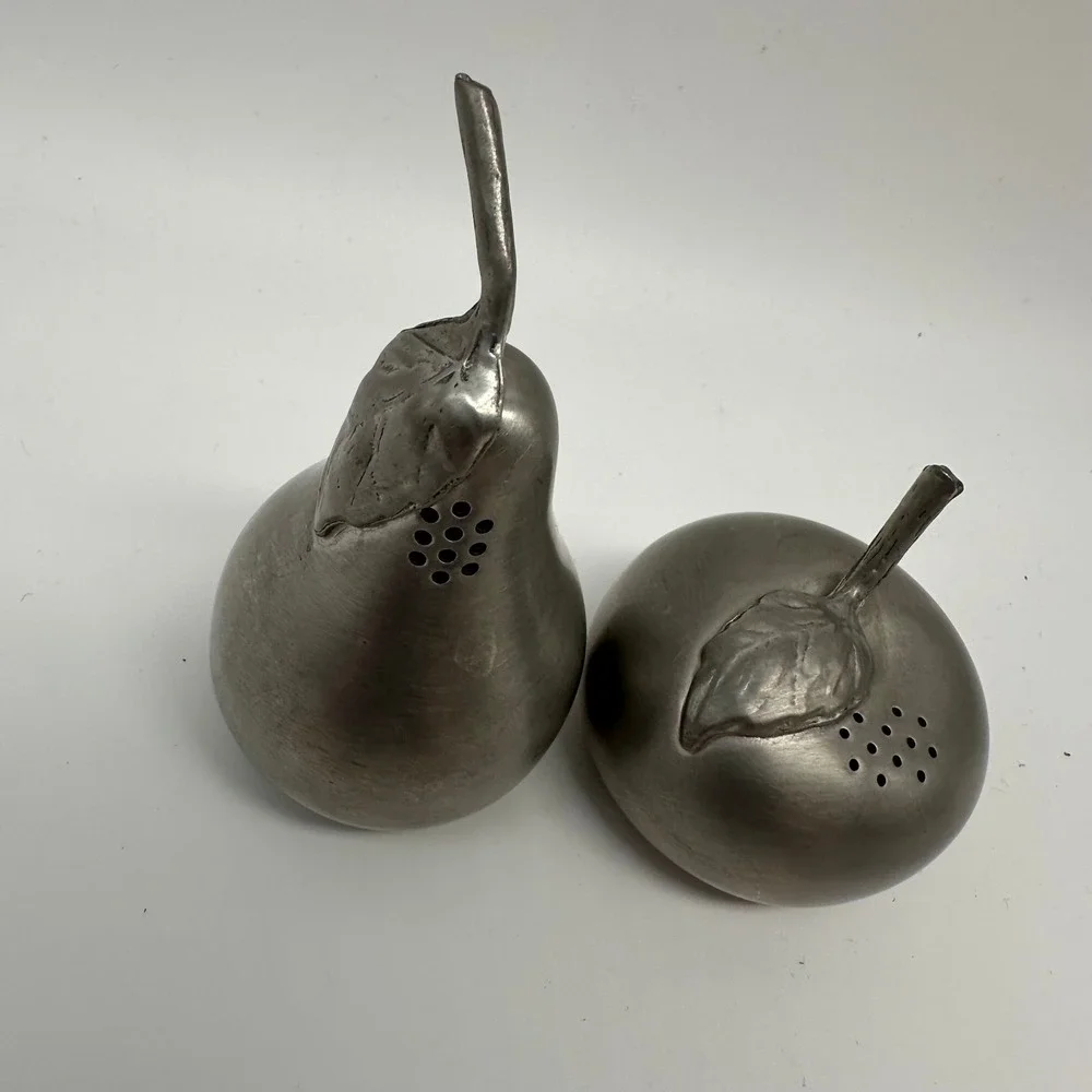 Kirk Pewter‎ Apple & Pear Fruit Salt and Pepper Shaker Set